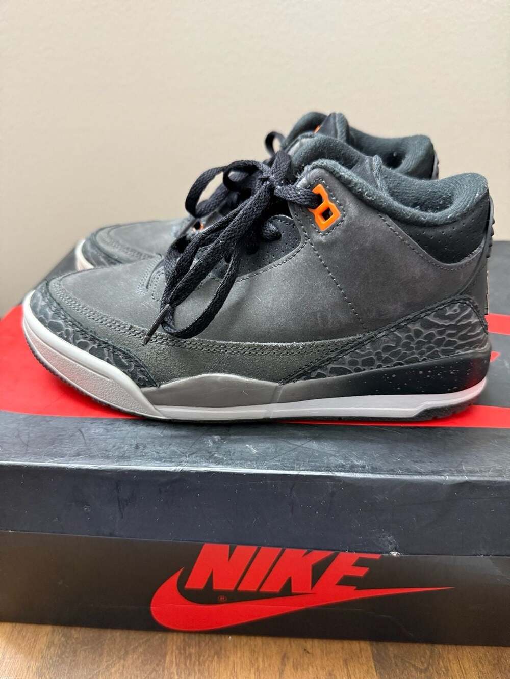 Jordan 3 Retro Fear Pack Youth Black Orange Suede